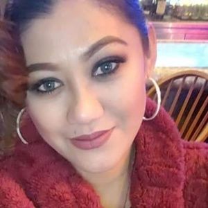 Meet your Posher, Mara